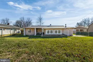 111 Border Rock Rd, Levittown, PA 19057 - Photo 35