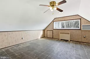 28 Cloister Rd, Levittown, PA 19057 - Photo 23