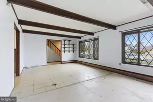 28 Cloister Rd, Levittown, PA 19057 - Photo 7