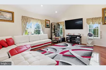 941 Meadow Glen Road, Warminster, PA 18974 - Photo 9