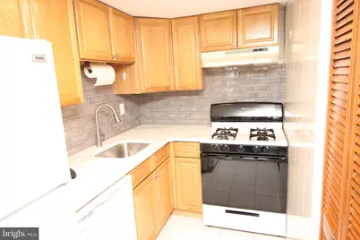 1825 Bridgetown #207, Feasterville-Trevose, PA 19053 - Photo 5