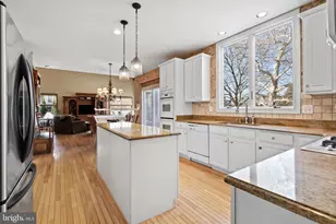 57 Cropwell Ln, Holland, PA 18966 - Photo 9