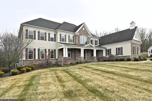 19 Goldney Dr, Newtown, PA 18940 - Photo 1