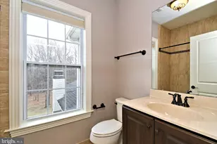 19 Goldney Dr, Newtown, PA 18940 - Photo 77