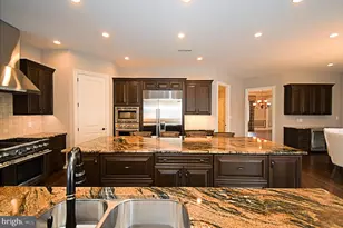 19 Goldney Dr, Newtown, PA 18940 - Photo 35