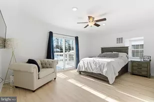 2623 E Ave, Levittown, PA 19056 - Photo 23