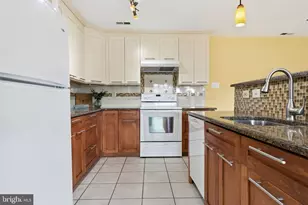 14303 Cornerstone Dr, Yardley, PA 19067 - Photo 7