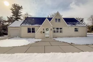 101 Walnut Ln, Yardley, PA 19067 - Photo 1