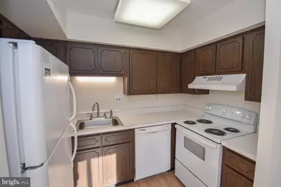 6-1 Aspen Way, Doylestown, PA 18901 - Photo 7