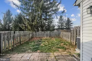 21 Van Horn Pl, Holland, PA 18966 - Photo 27