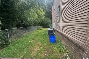 135 Hollybrooke Dr, Langhorne, PA 19047 - Photo 3