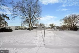 104 Monroe St, Bristol, PA 19007 - Photo 13