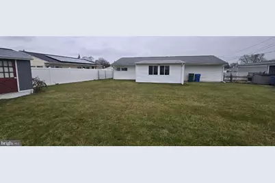 35 Beechtree Road, Levittown, PA 19057 - Photo 17