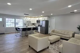 35 Beechtree Rd, Levittown, PA 19057 - Photo 3