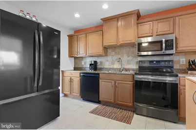 673 Trenton Road, Fairless Hills, PA 19030 - Photo 7