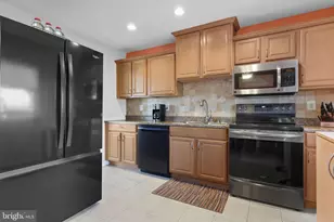 673 Trenton Rd, Fairless Hills, PA 19030 - Photo 7