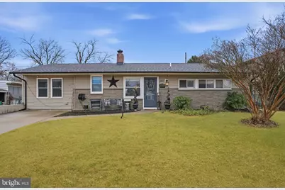 165 Crabtree Drive, Levittown, PA 19055 - Photo 1