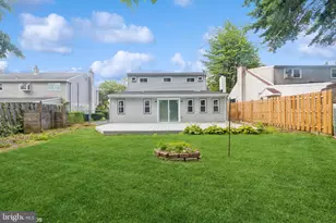 425 Grape St, Warminster, PA 18974 - Photo 25