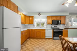 16 Wilbur Rd, Yardley, PA 19067 - Photo 7