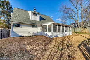 110 Kenwood Dr N, Levittown, PA 19055 - Photo 5