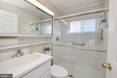 110 Kenwood Drive N, Levittown, PA 19055 - Photo 19