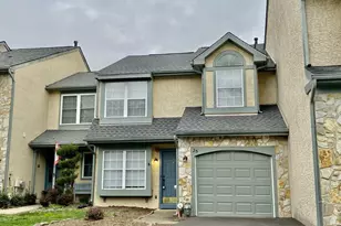 25 Sequoia Dr, Newtown, PA 18940 - Photo 1