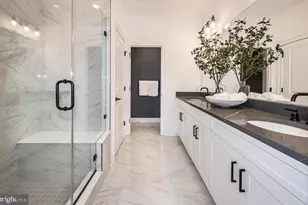 1003 Marquis Ln, Jamison, PA 18929 - Photo 9