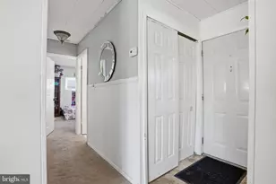 5 Thimbleberry Ln, Levittown, PA 19054 - Photo 3