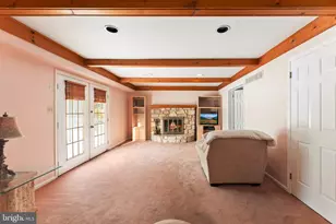 98 Vermeer Dr, Holland, PA 18966 - Photo 9