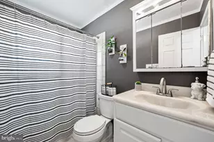 29 Spindletree Rd, Levittown, PA 19056 - Photo 17