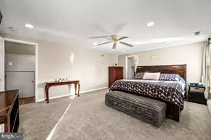 29 Spindletree Rd, Levittown, PA 19056 - Photo 21