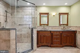 33 Hibiscus Ct, Doylestown, PA 18901 - Photo 35