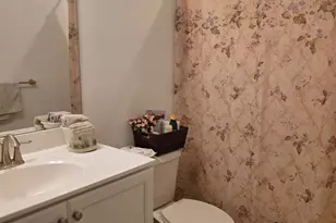 202 Mission Ln, Levittown, PA 19054 - Photo 11