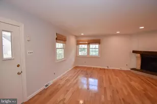 5 Sandy Ridge Dr, Doylestown, PA 18901 - Photo 3