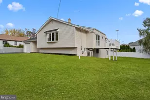 100 E Endfield Rd, Feasterville-Trevose, PA 19053 - Photo 37