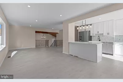 100 E Endfield Road, Feasterville-Trevose, PA 19053 - Photo 7