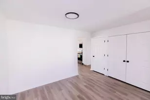 21 Velvet Ln, Levittown, PA 19054 - Photo 15