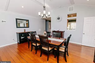 72 Thornridge Dr, Levittown, PA 19054 - Photo 9