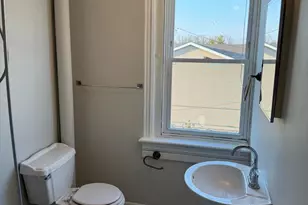 101 E Broad St, Quakertown, PA 18951 - Photo 9