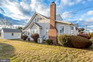 1103 Edgely Ave, Tullytown, PA 19007 - Photo 5