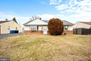 2836 Windsor Dr, Bensalem, PA 19020 - Photo 31