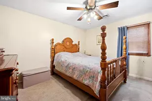 2836 Windsor Dr, Bensalem, PA 19020 - Photo 9