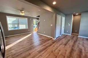 5517 Schumacher Dr, Bristol, PA 19007 - Photo 11