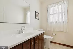 2010 Canterbury Ln, Jamison, PA 18929 - Photo 11