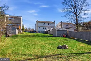 87 W Park Ave, Sellersville, PA 18960 - Photo 35