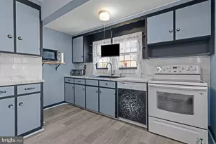 2915 Lawnton Ave, Bristol, PA 19007 - Photo 9