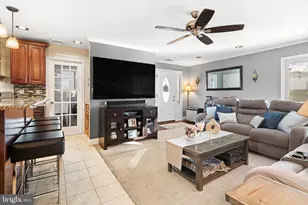 5 Glenwood Ln, Levittown, PA 19055 - Photo 7