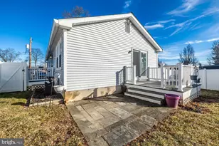 858 Avenue E, Langhorne, PA 19047 - Photo 33