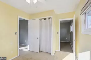 30 Meadow Ln, Levittown, PA 19054 - Photo 27