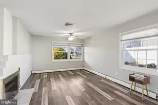 30 Meadow Ln, Levittown, PA 19054 - Photo 19